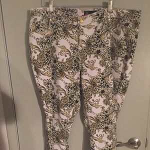 Scroll pattern jeans